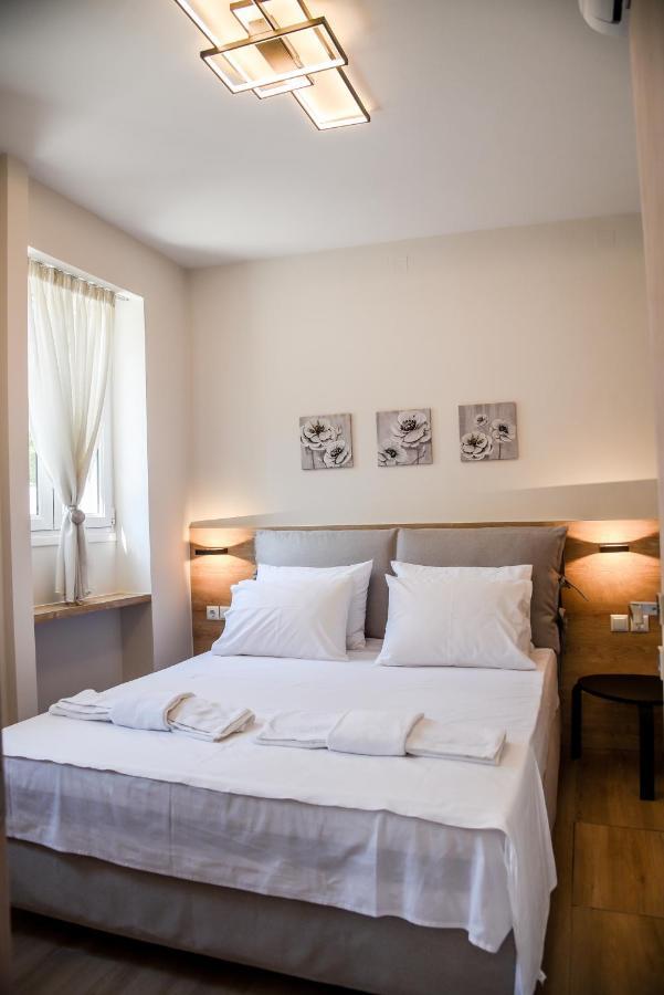 Chrysanthi'S Apartment Preveza Esterno foto